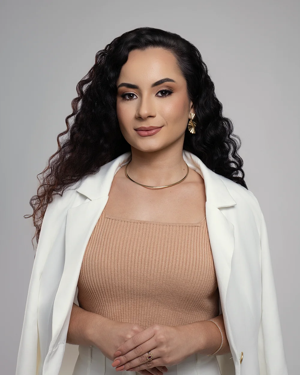 Retrato da Dra. Gabriella Rodrigues Vieira, advogada em Linhares/ES